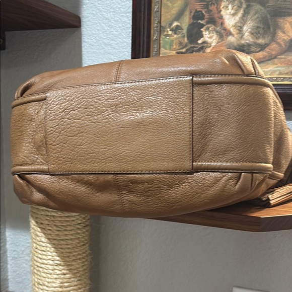 Coach Avery Tan Leather Hobo Bag with Gold Accents No. M1380-F23309 - Picture 7 of 12